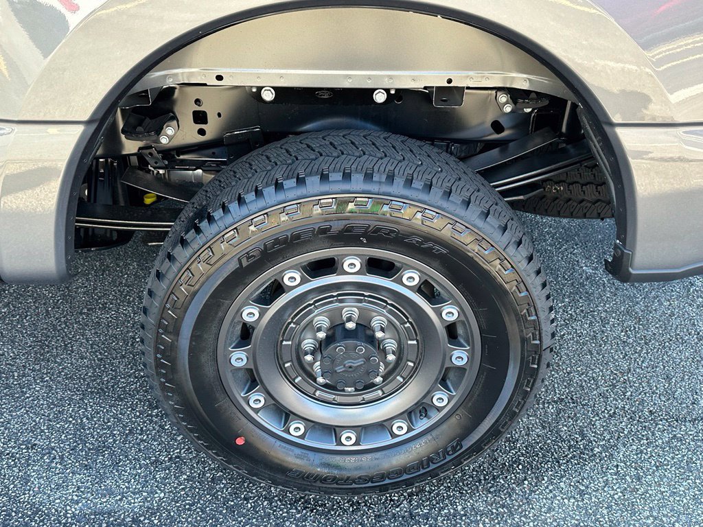 New 2027 Ford F250 XLT w/ Super Duty Carhartt Package AWD/4WD image 6
