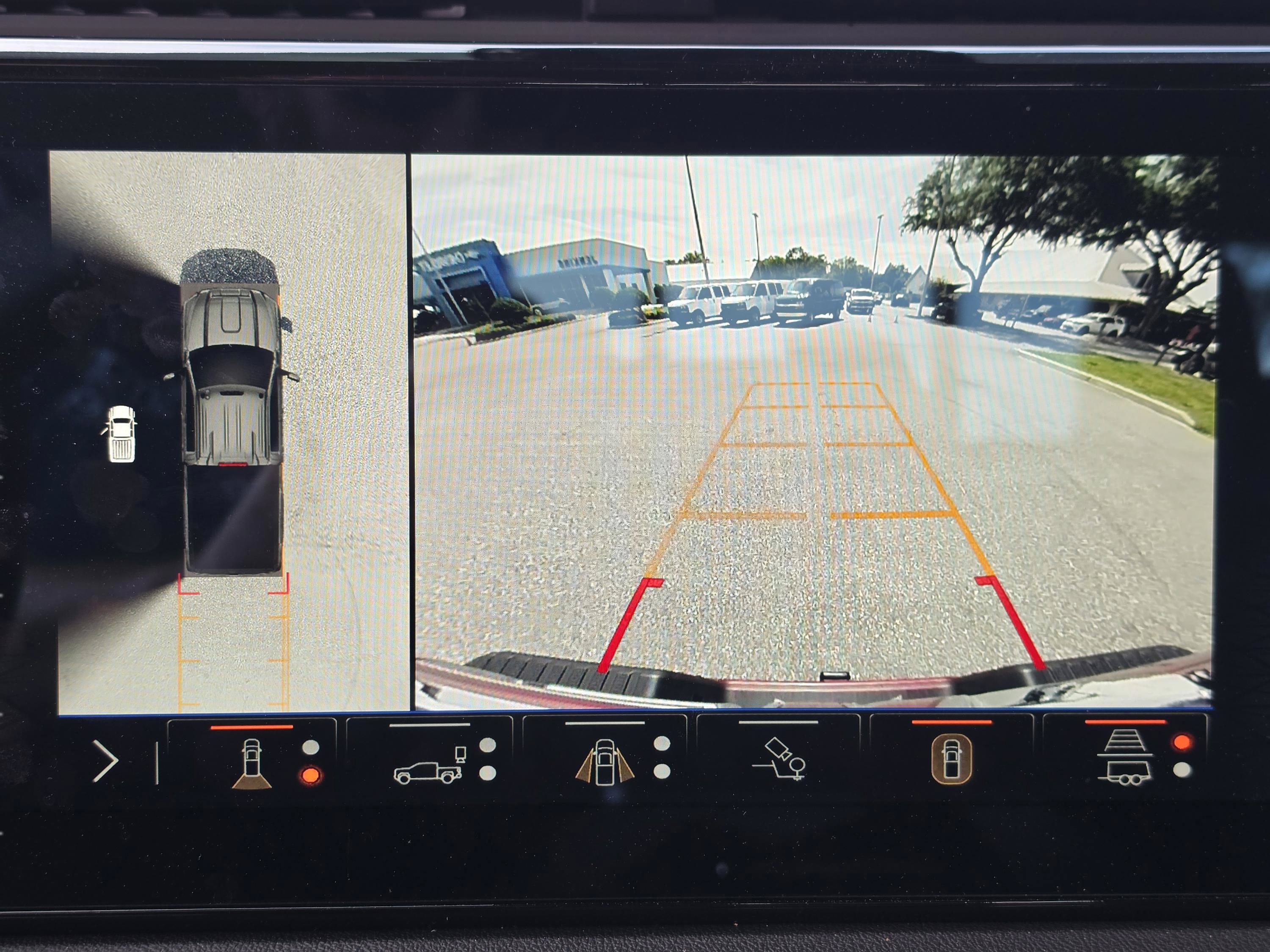 Used 2024 GMC Sierra 2500 AT4 w/ AT4 Premium Plus Package AWD/4WD image 13
