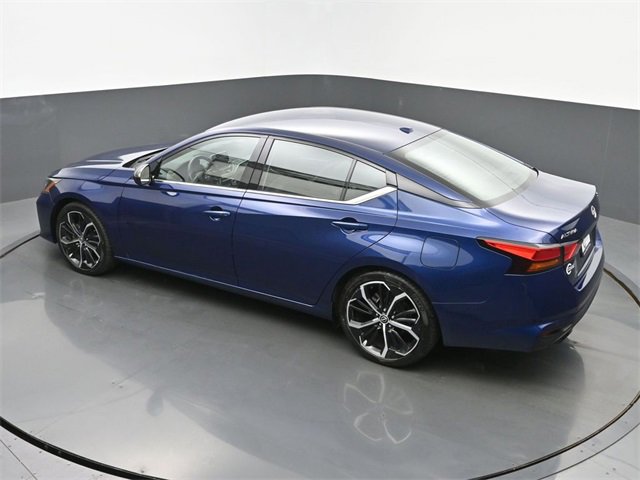 Used 2023 Nissan Altima 2.5 SR image 40