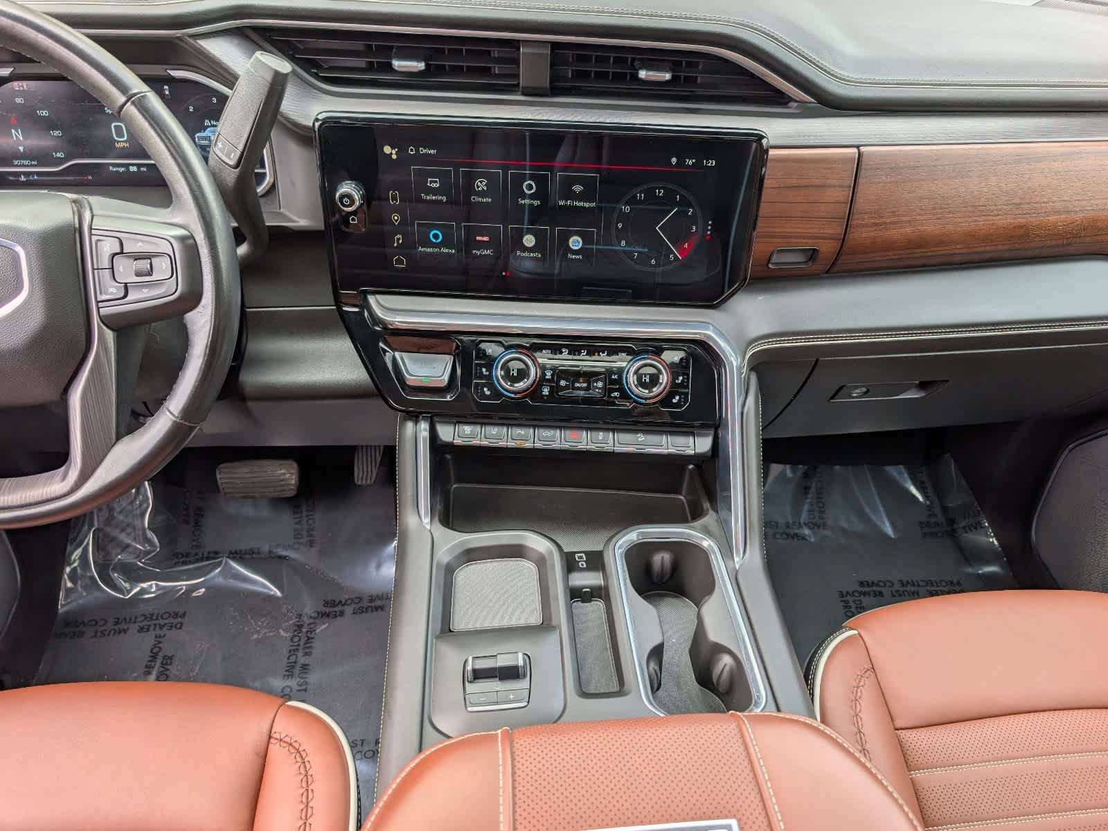 Certified 2024 GMC Sierra 3500 Denali Ultimate AWD/4WD image 18