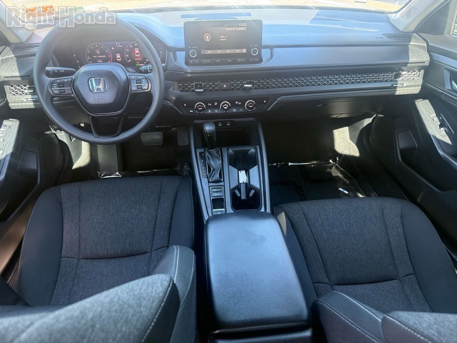 Certified 2025 Honda Accord SE image 29