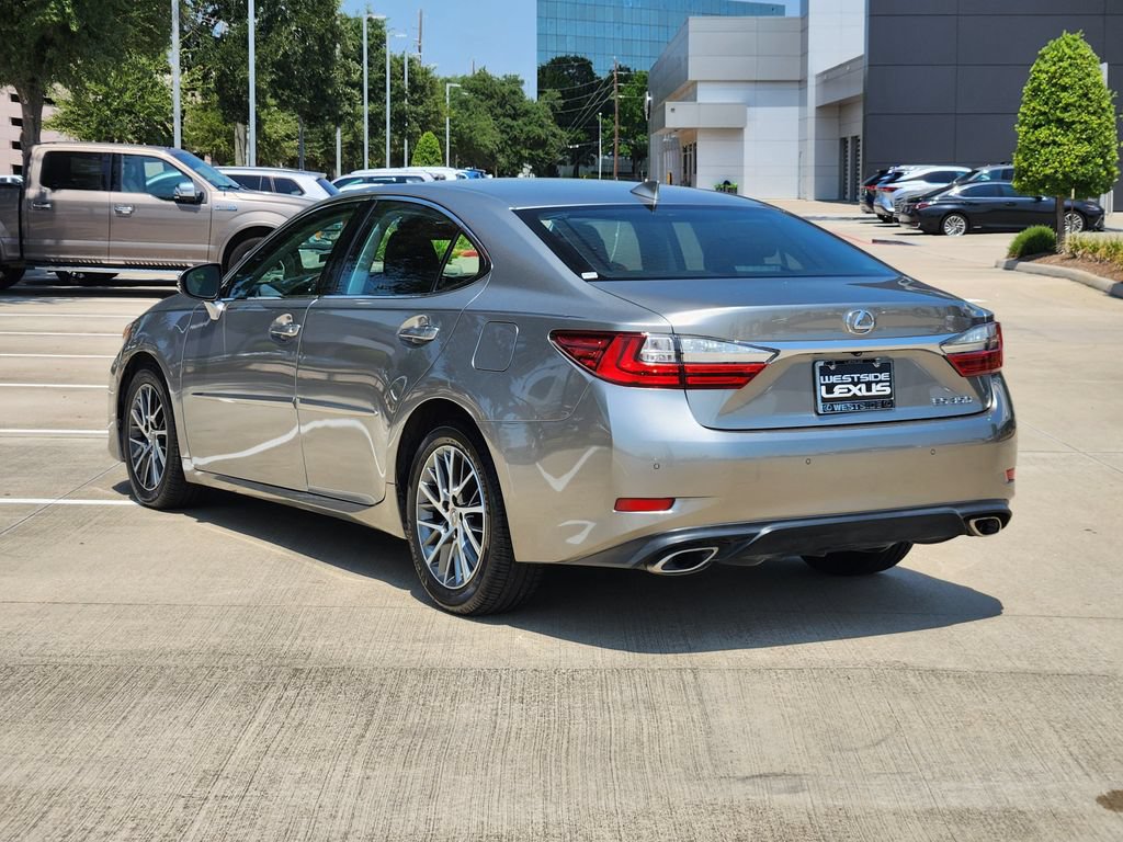 Used 2016 Lexus ES 350 w/ Luxury Package w/Wood Trim FWD image 5