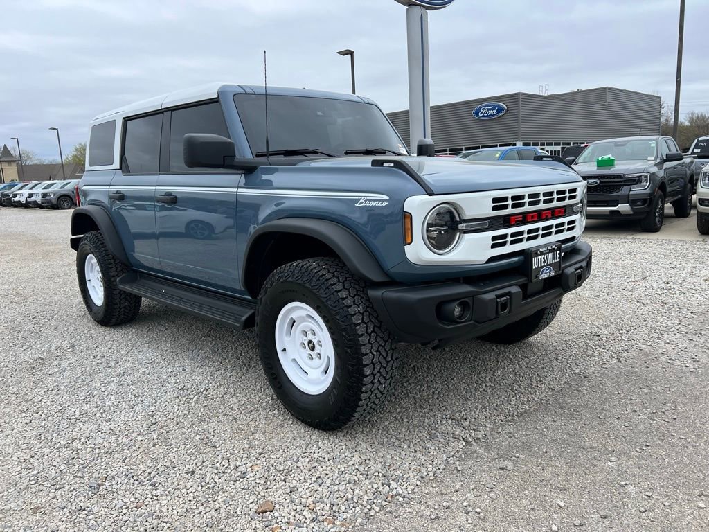 Used 2025 Ford Bronco Heritage Edition image 1