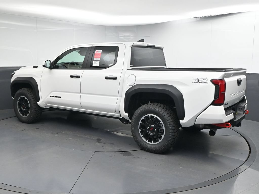 Used 2025 Toyota Tacoma TRD Off-Road AWD/4WD image 7