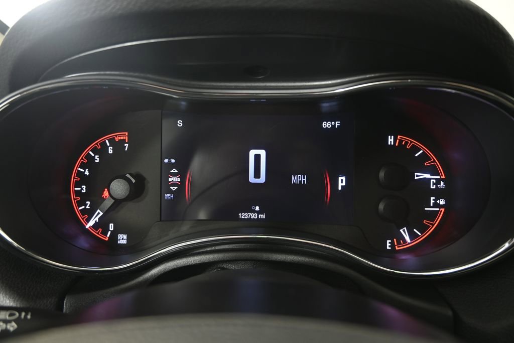 Used 2015 Dodge Durango Citadel w/ Technology Group AWD/4WD image 26