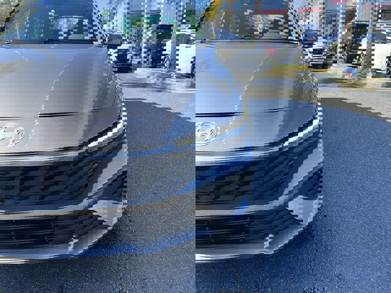 Used 2024 Hyundai Elantra SEL image 5