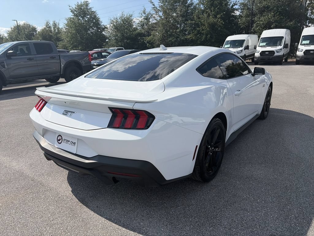 Used 2024 Ford Mustang GT RWD image 7