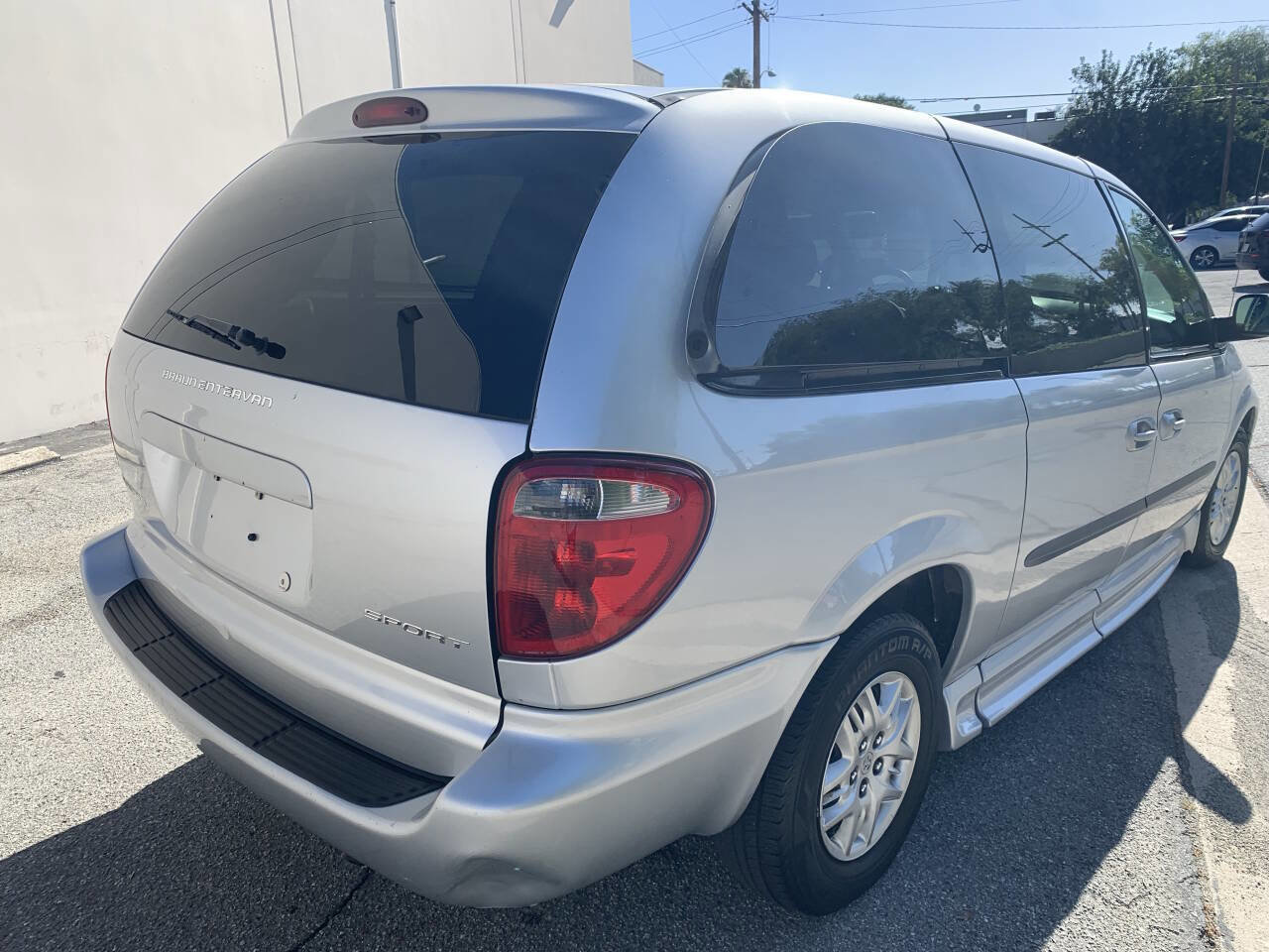 Used 2003 Dodge Grand Caravan Sport FWD image 12