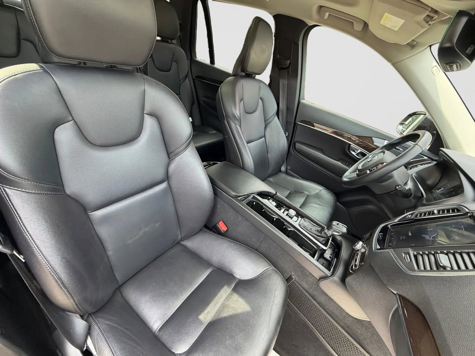 Used 2019 Volvo XC90 T5 Momentum AWD/4WD image 23