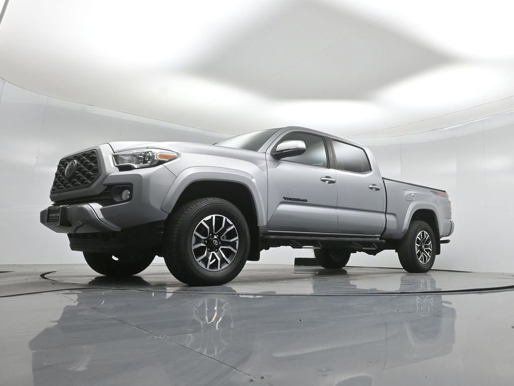 Used 2021 Toyota Tacoma TRD Sport w/ Technology Package AWD/4WD image 42