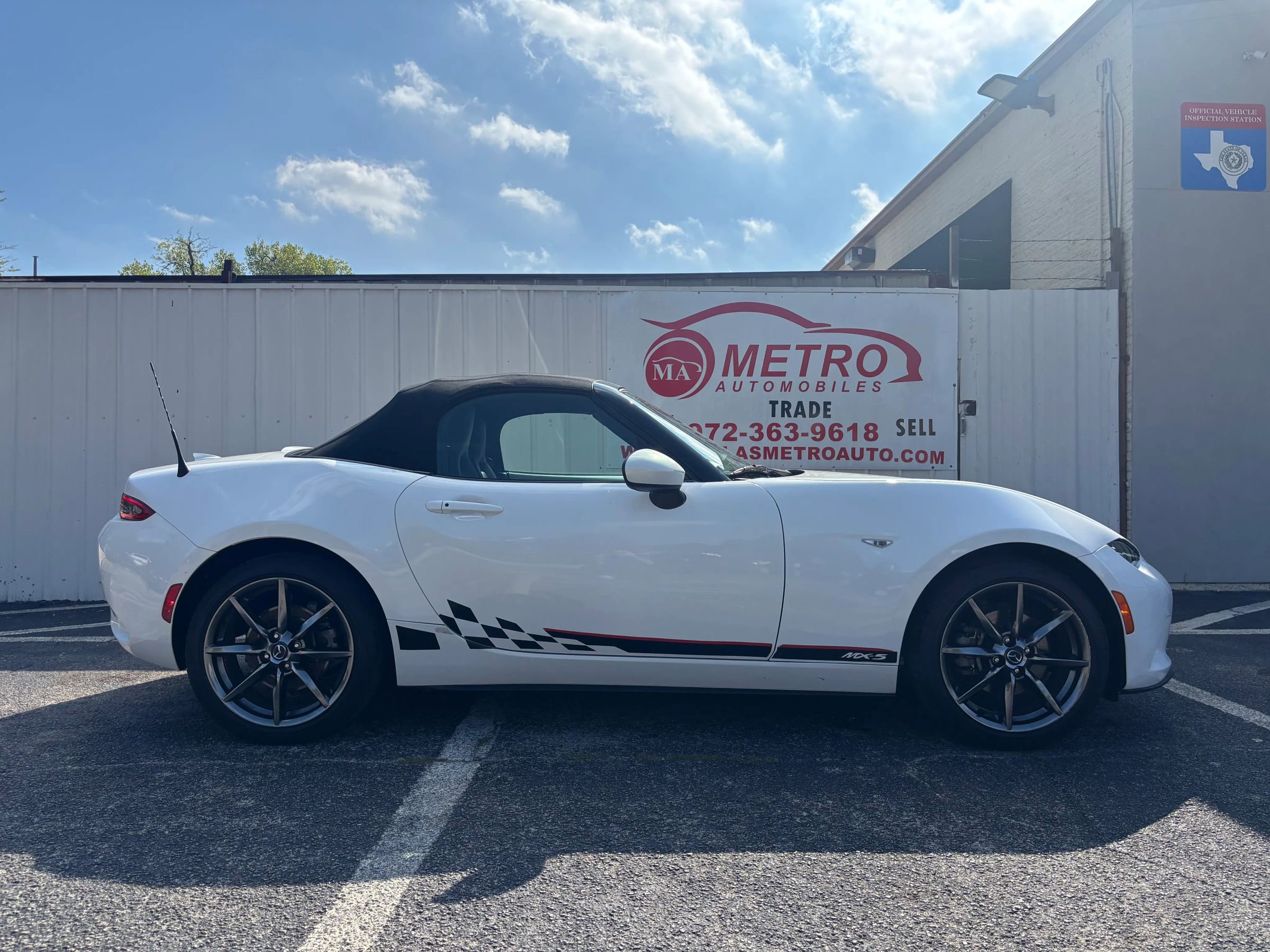 Used 2017 MAZDA MX-5 Miata Grand Touring image 5