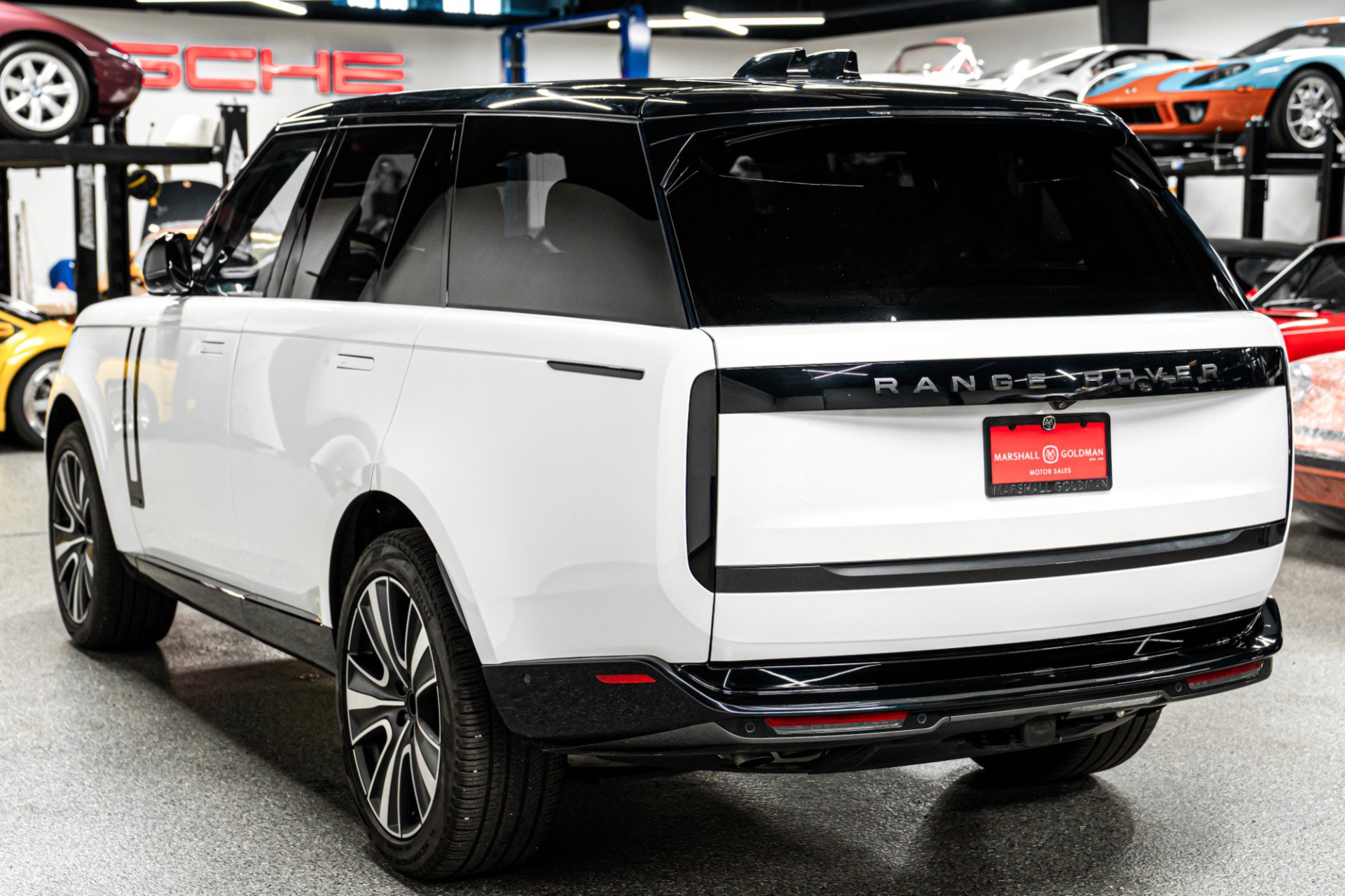 Used 2024 Land Rover Range Rover Autobiography image 6