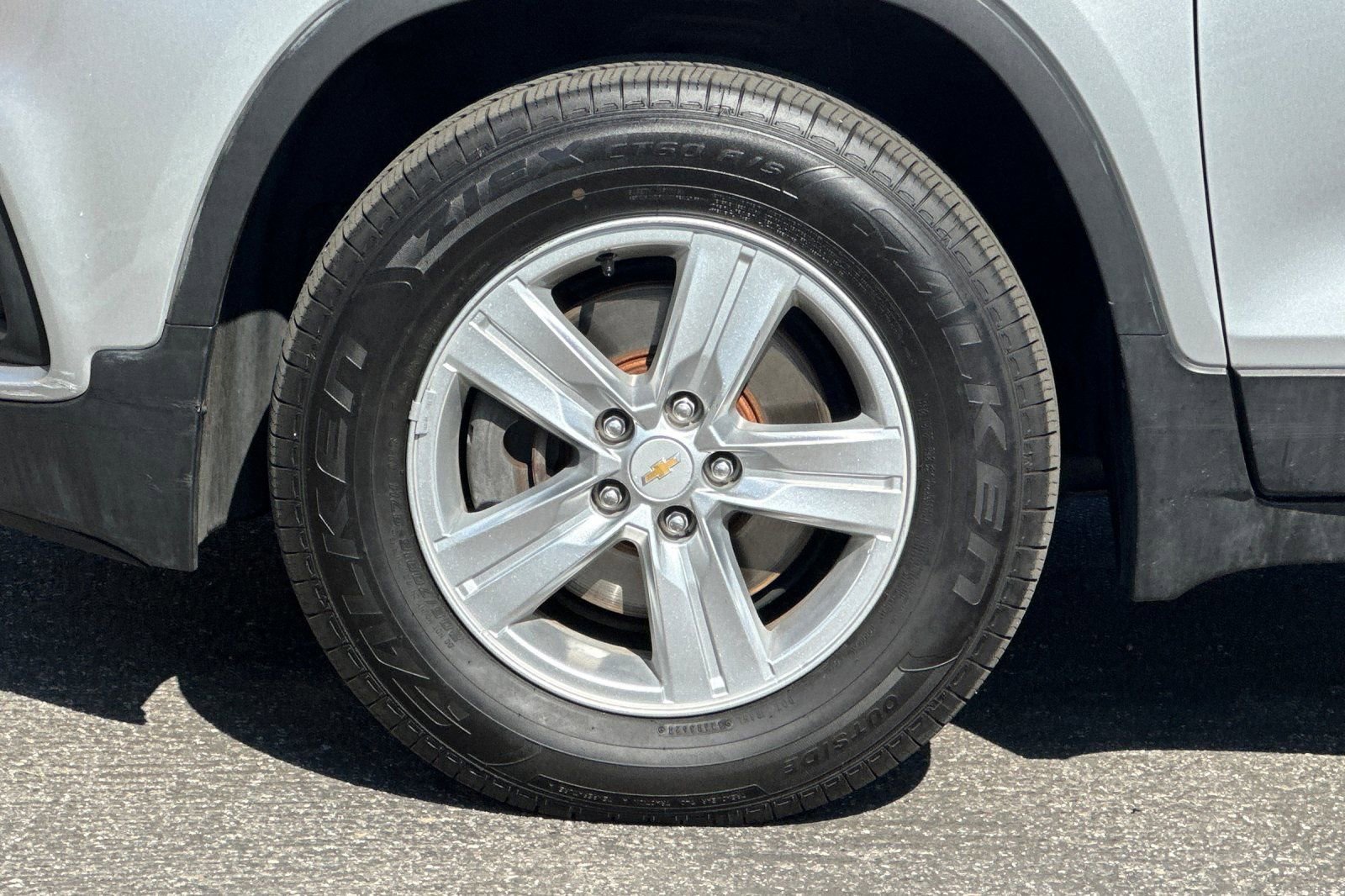 Used 2018 Chevrolet Trax LS image 26