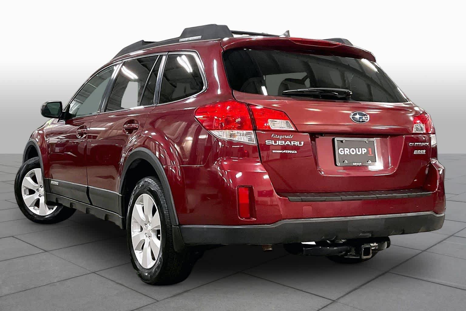 Used 2011 Subaru Outback 2.5i Limited AWD/4WD image 11