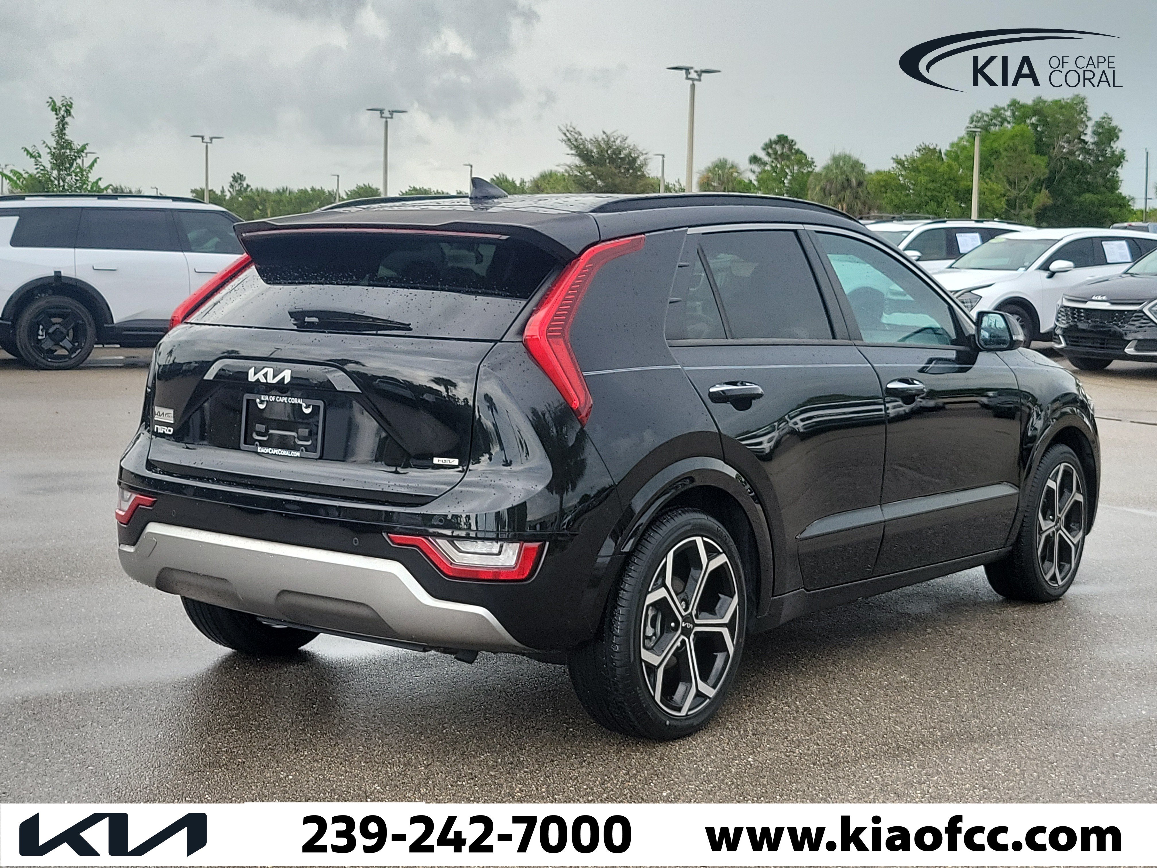 Certified 2023 Kia Niro SX Touring FWD image 6