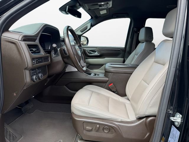 Used 2024 Chevrolet Suburban LT image 9