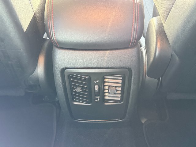 Used 2025 Dodge Durango GT AWD/4WD image 18