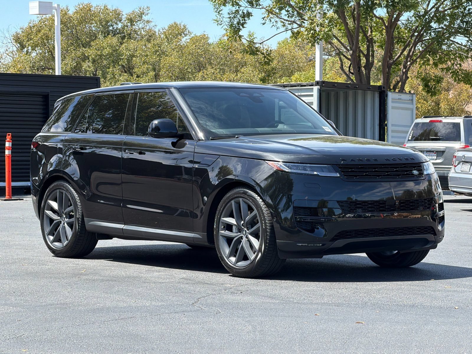 Used 2024 Land Rover Range Rover Sport SE AWD/4WD image 8