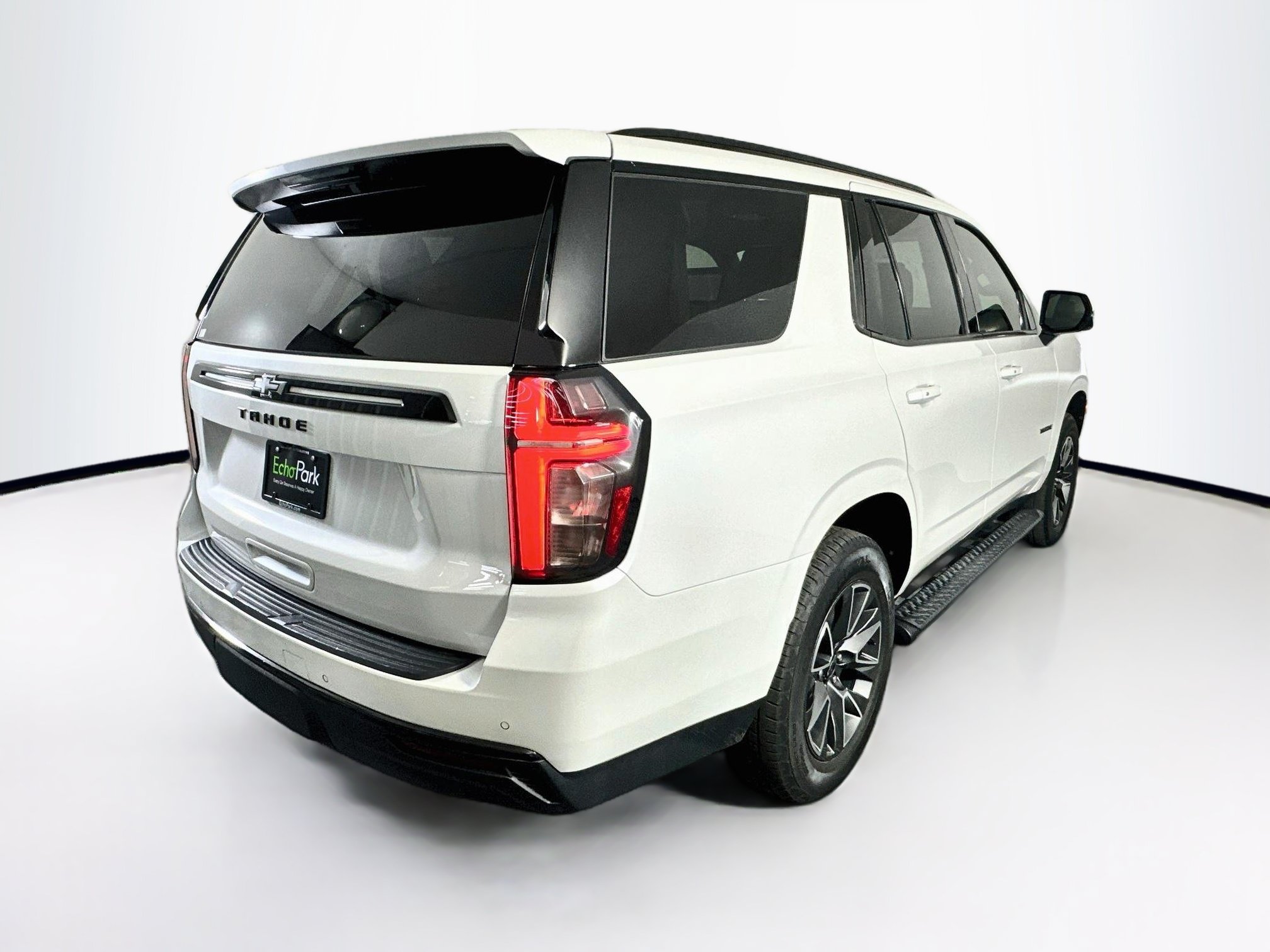 Used 2023 Chevrolet Tahoe Z71 w/ Luxury Package AWD/4WD image 9