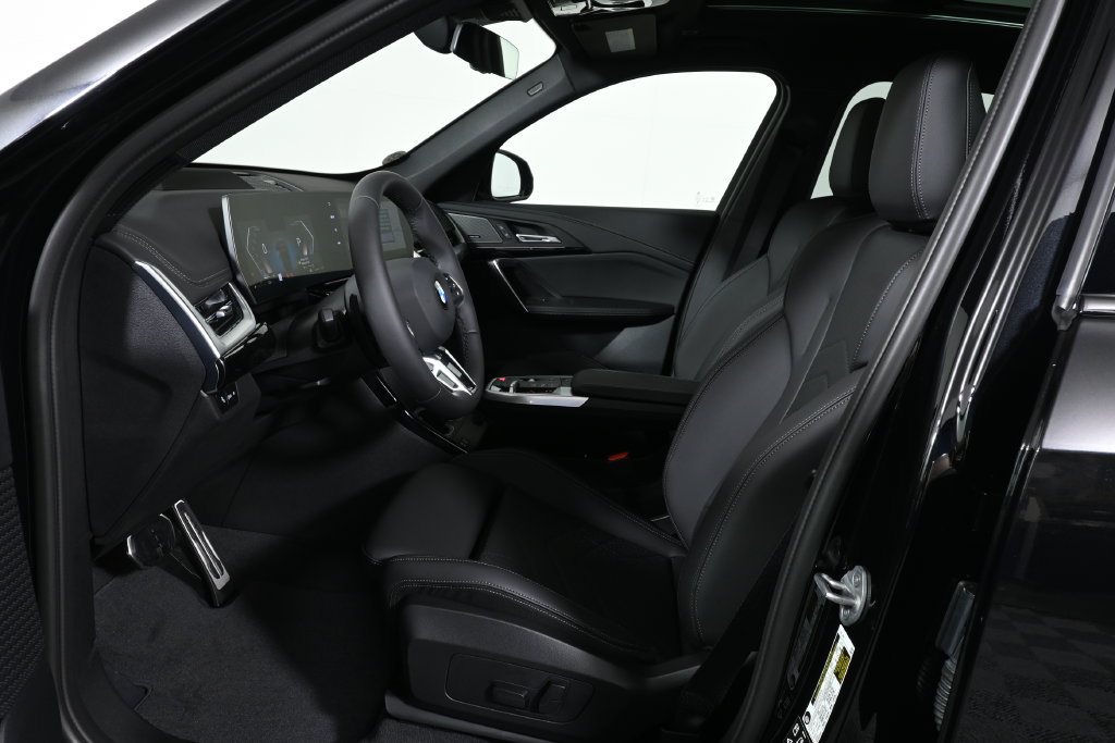 New 2027 BMW X1 xDrive28i AWD/4WD image 3