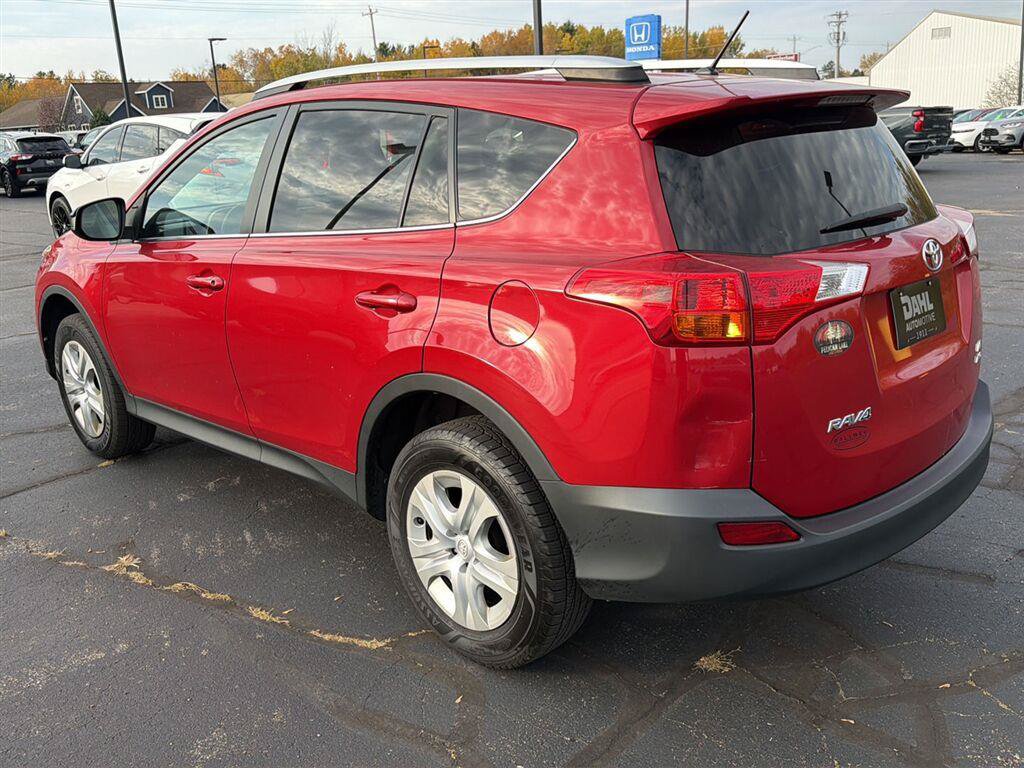 Used 2013 Toyota RAV4 LE AWD/4WD image 12