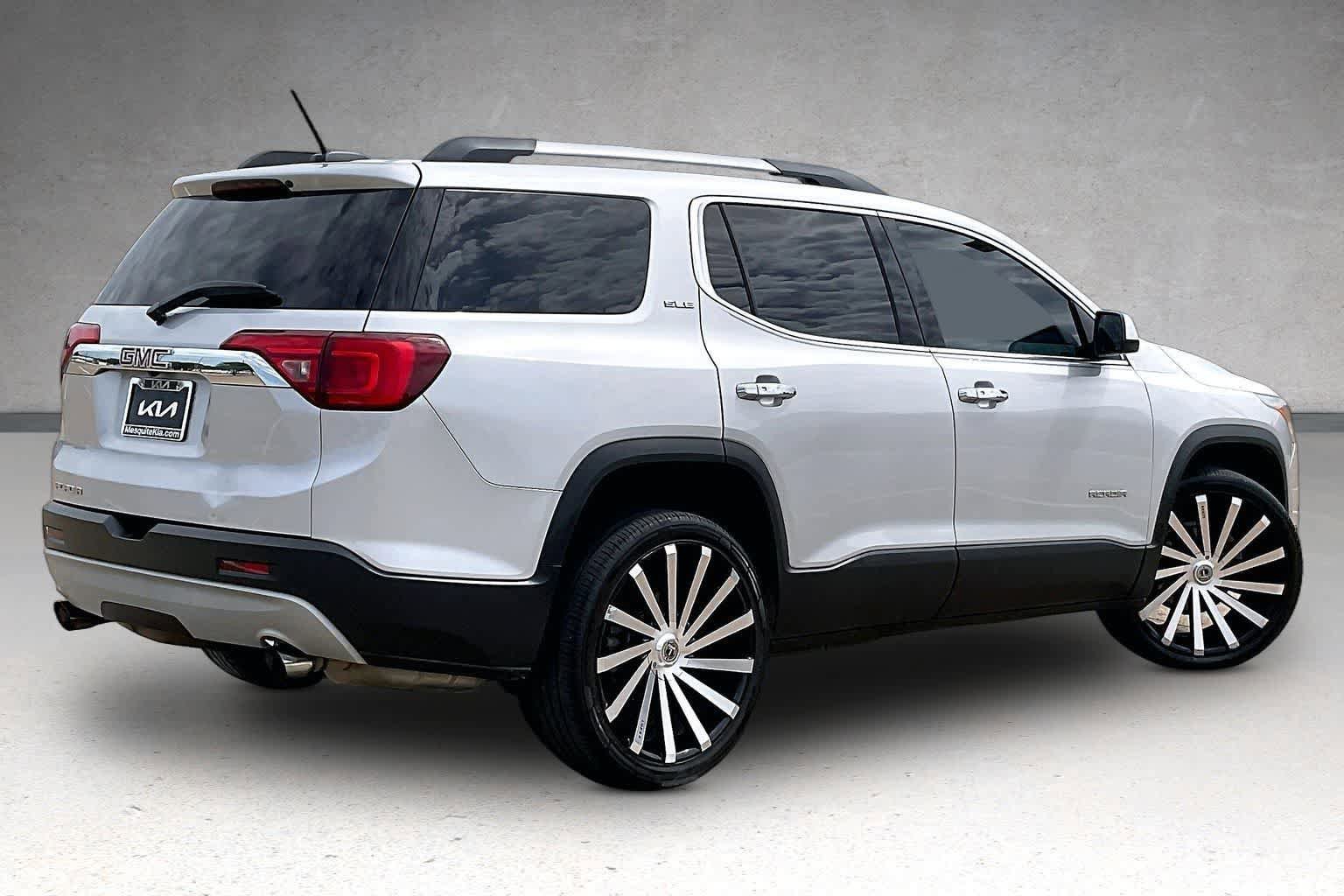 Used 2018 GMC Acadia SLE FWD image 21