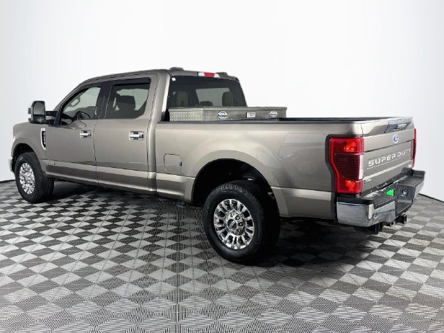 Used 2020 Ford F250 XLT w/ XLT Premium Package RWD image 6