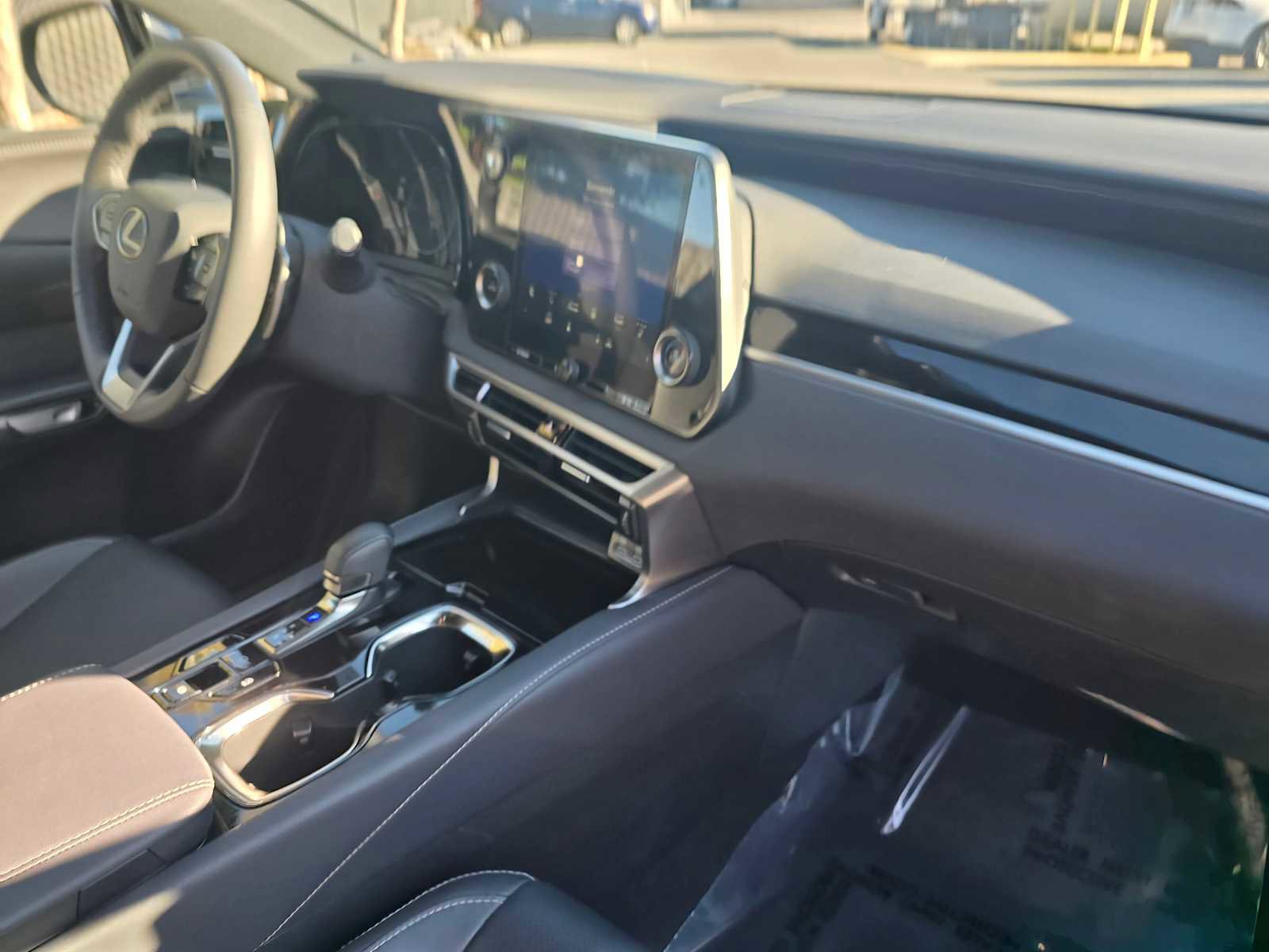 Used 2024 Lexus RX 350 FWD image 12