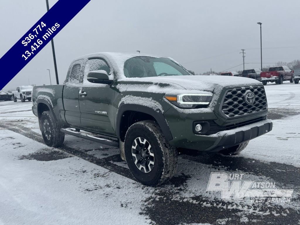 Used 2022 Toyota Tacoma TRD Off-Road w/ Technology Package image 8