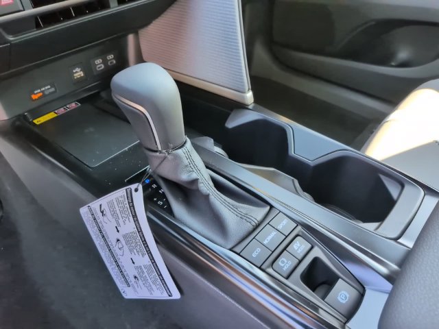 Used 2026 Toyota Camry SE FWD image 19