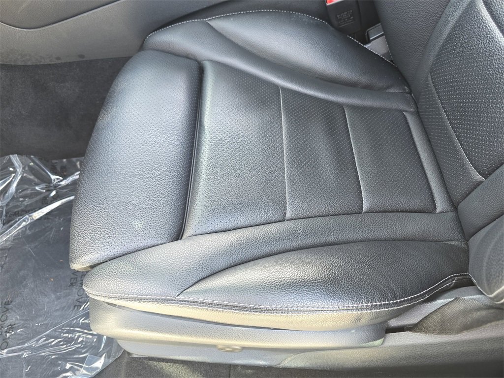 Used 2017 Mercedes-Benz GLC 300 4MATIC image 33