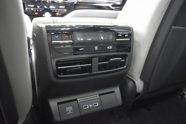 Used 2023 Acura MDX SH-AWD w/ Technology Package image 34