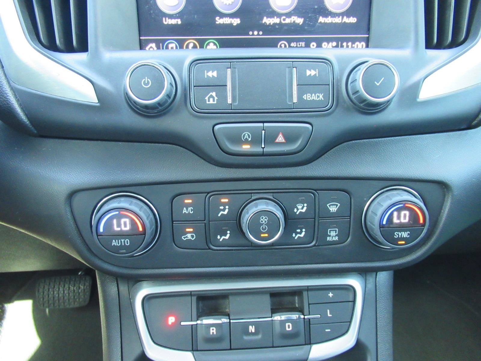 Used 2024 GMC Terrain SLT AWD/4WD image 29