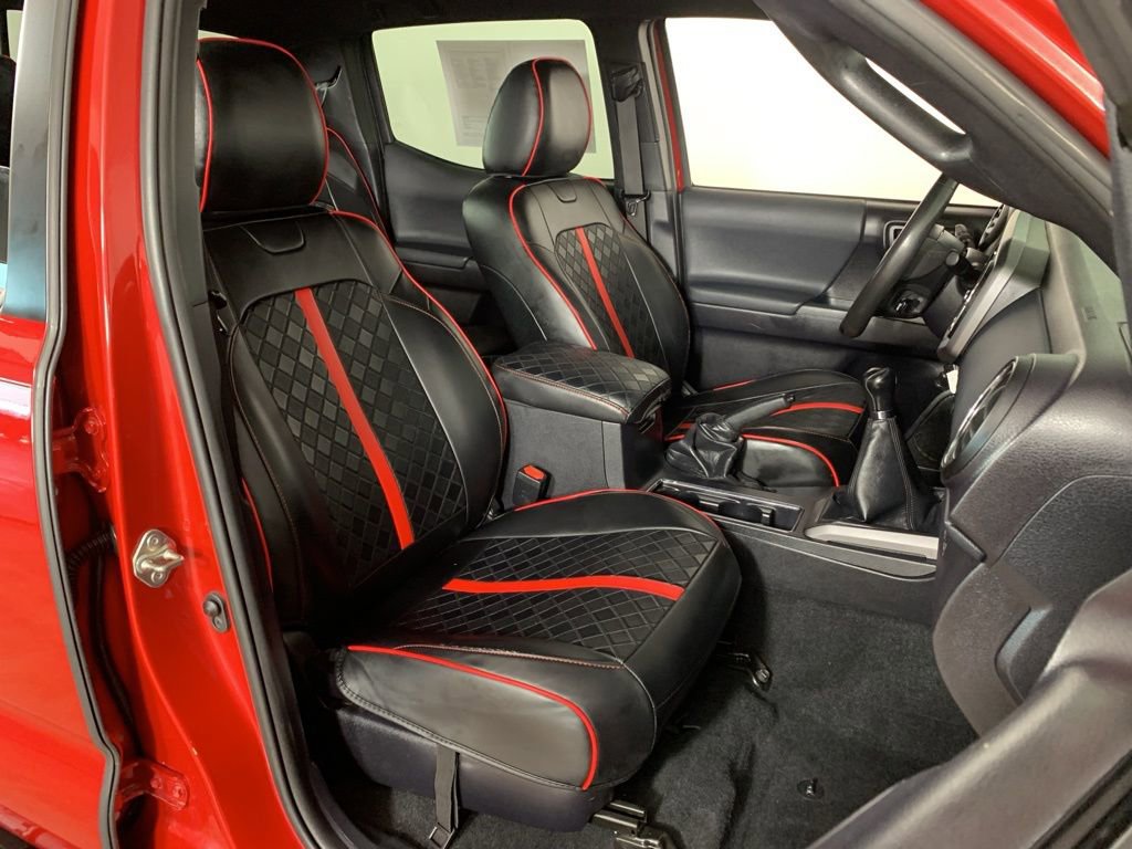 Used 2020 Toyota Tacoma TRD Sport image 36