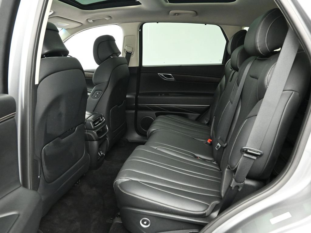 Used 2021 Genesis GV80 2.5T image 16