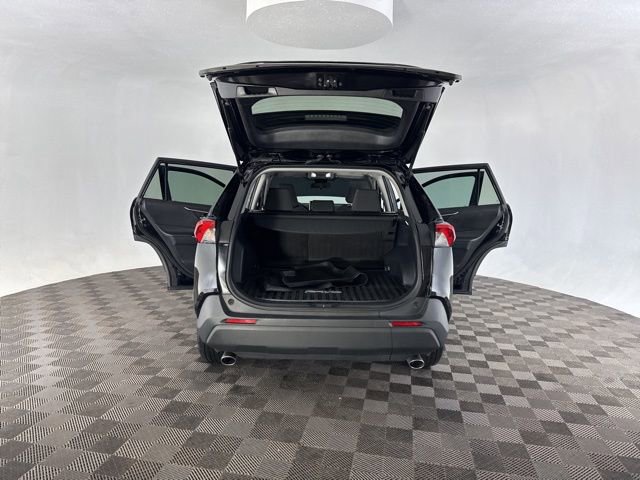 Used 2025 Toyota RAV4 XLE image 17