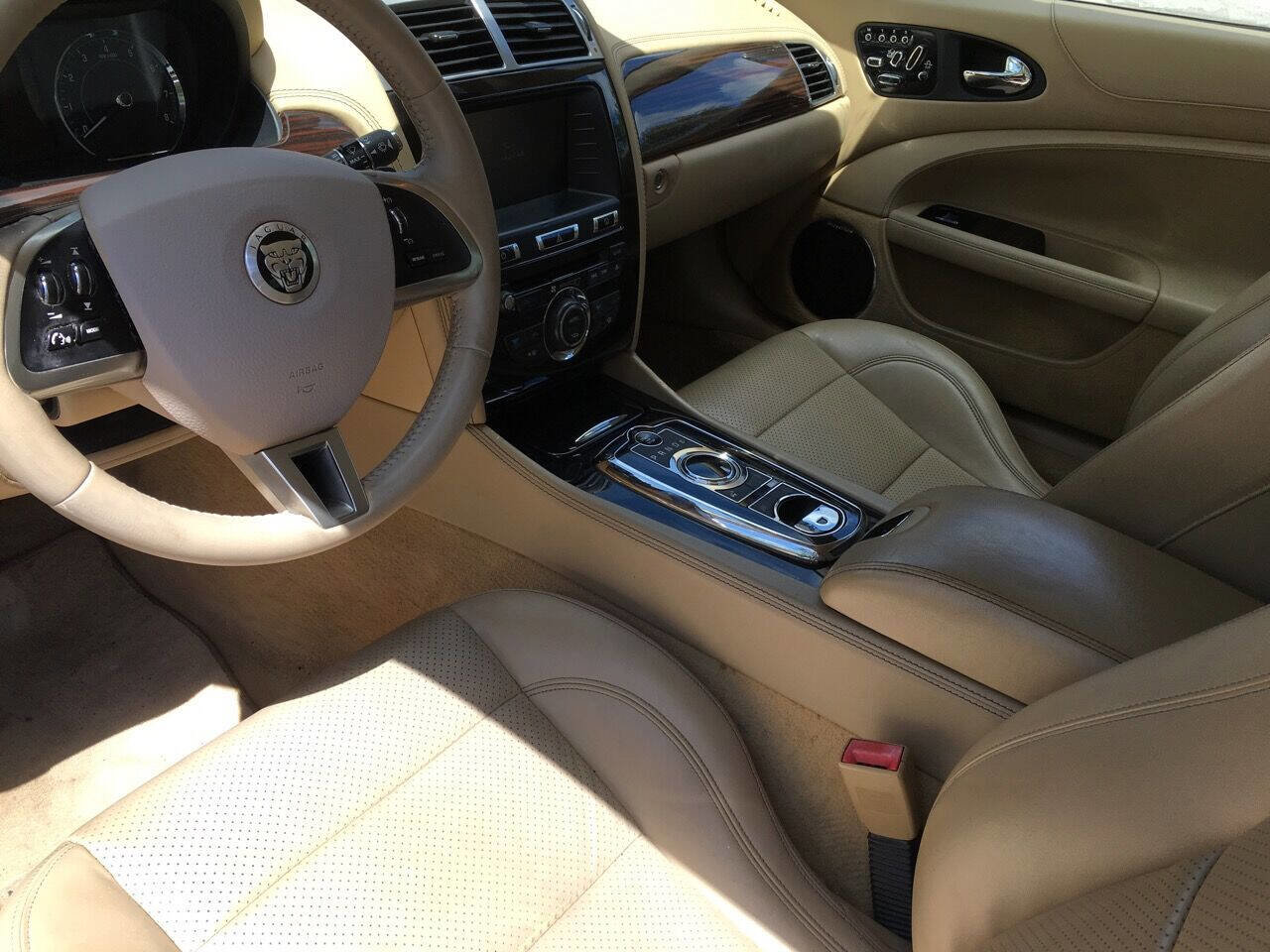 Used 2013 Jaguar XK Coupe RWD image 27