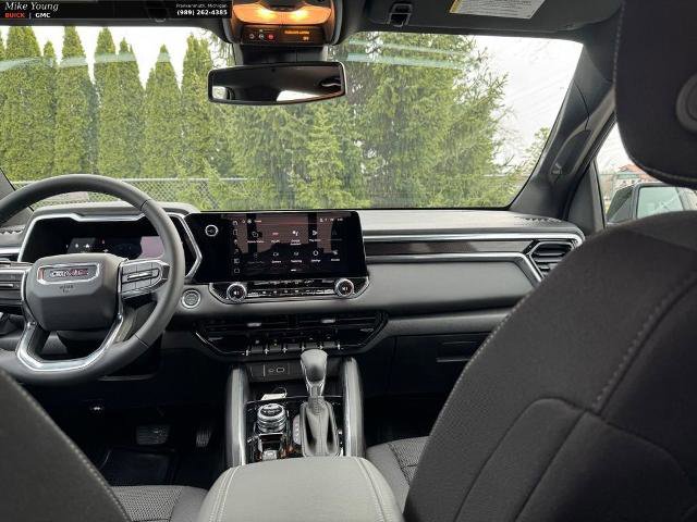 New 2026 GMC Canyon Elevation image 13