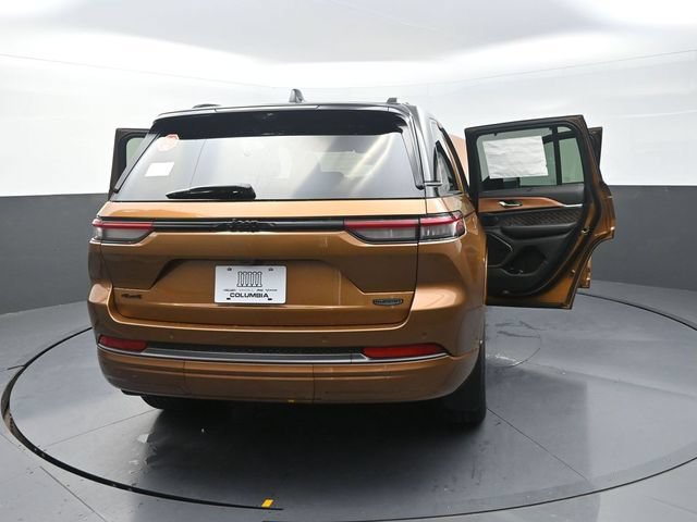 New 2026 Jeep Grand Cherokee Summit w/ Obsidian Package AWD/4WD image 40