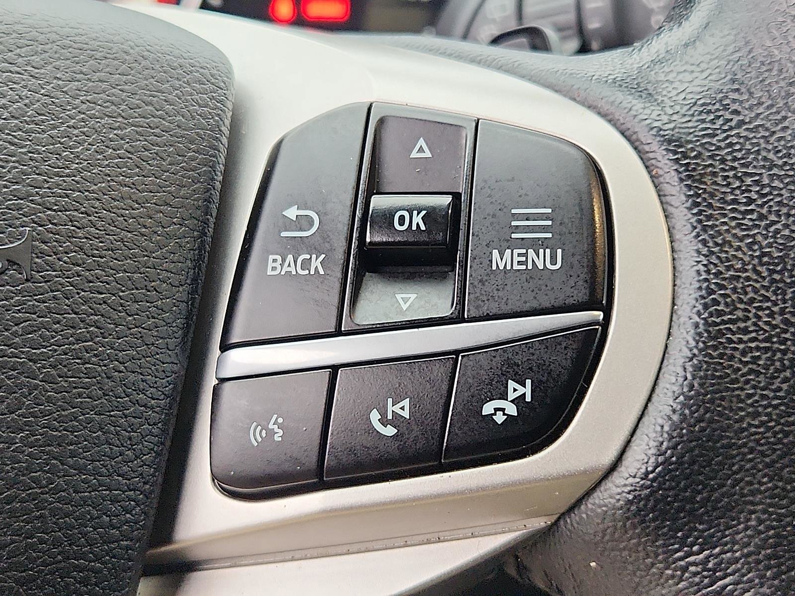 Used 2020 Ford Explorer XLT w/ Comfort Package image 21