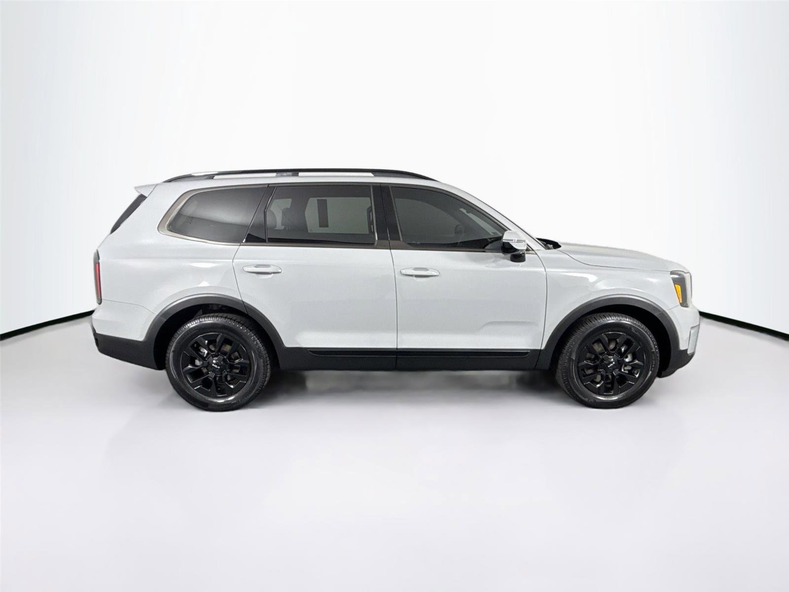 Used 2024 Kia Telluride SX X-Pro image 11
