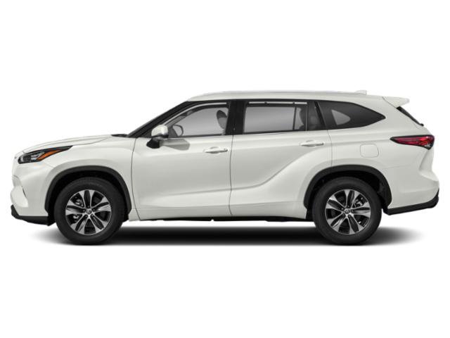 Certified 2021 Toyota Highlander XLE AWD/4WD image 3