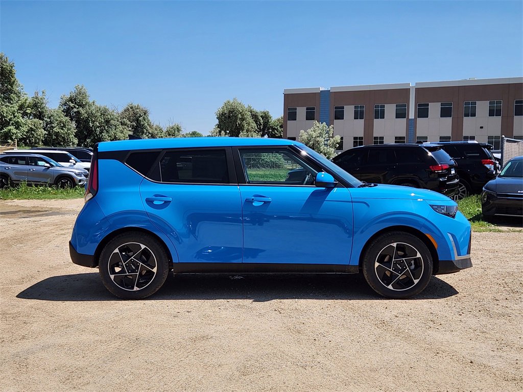 New 2025 Kia Soul EX image 2