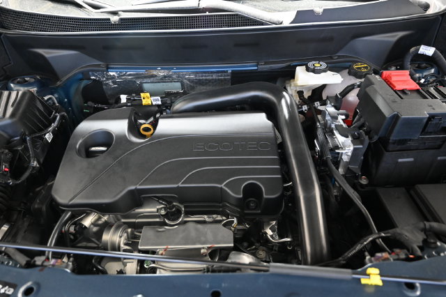 New 2027 Chevrolet Equinox RS FWD image 30