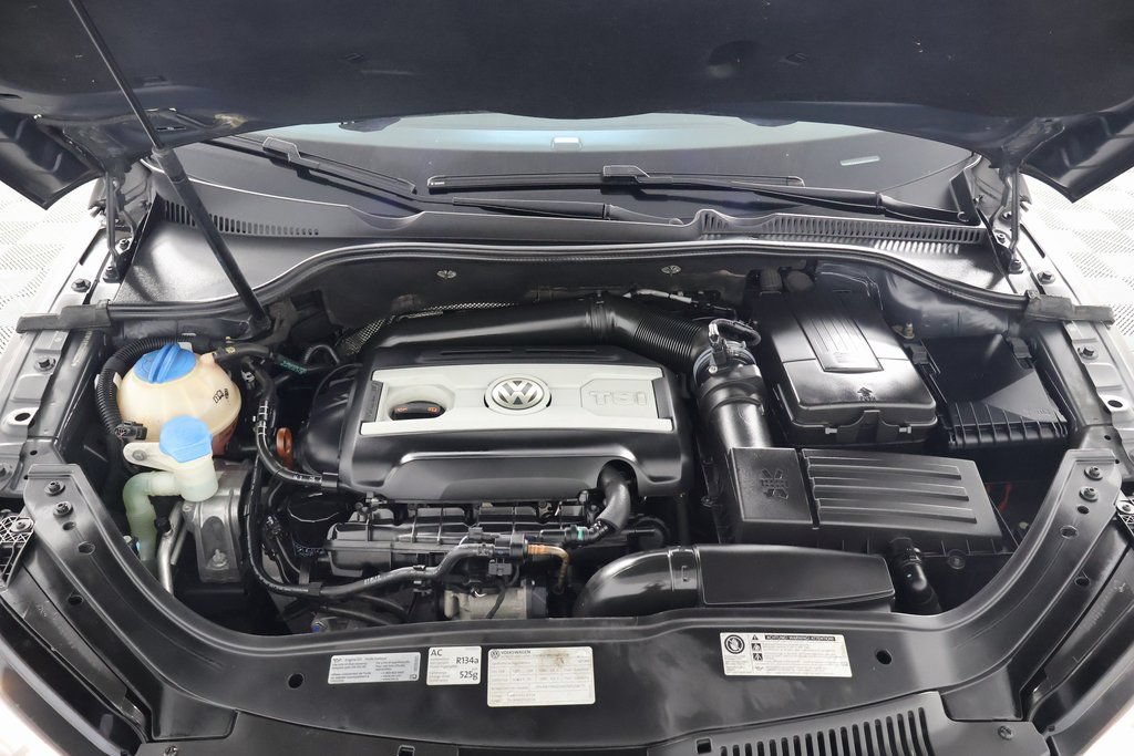 Used 2013 Volkswagen Eos Komfort FWD image 14