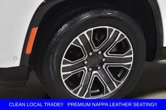 Used 2023 Jeep Wagoneer Series II AWD/4WD image 40
