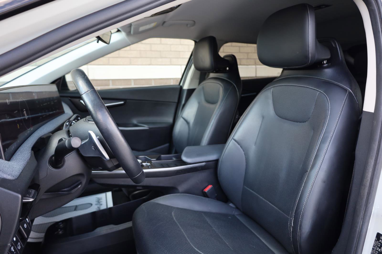 Used 2023 Kia EV6 Wind w/ Wind Technology Package AWD/4WD image 15