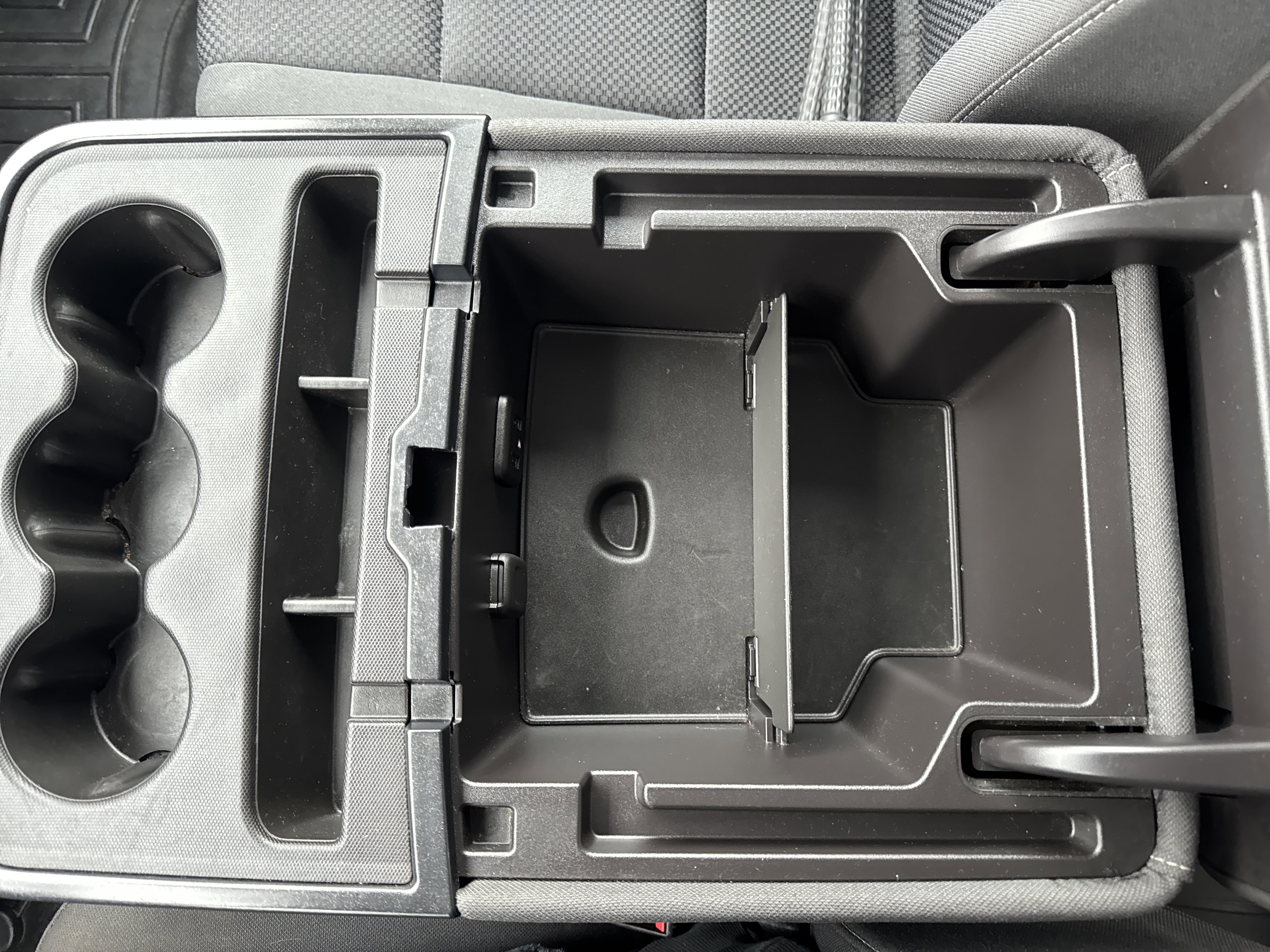 Used 2016 Chevrolet Silverado 1500 LT image 22