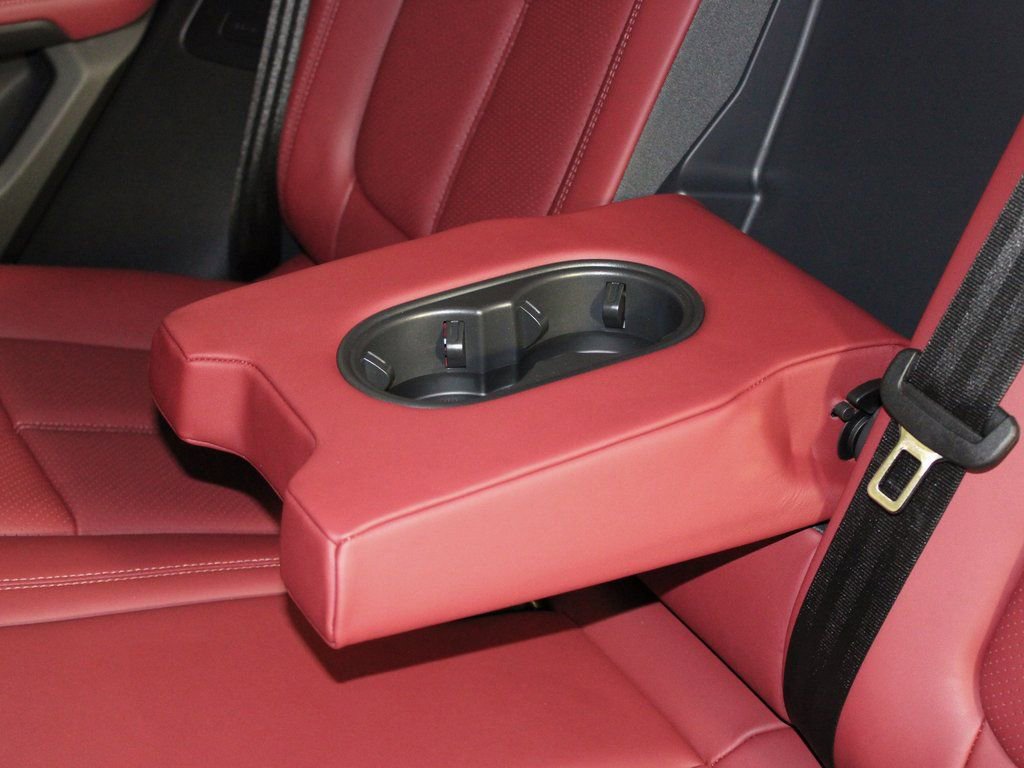 Certified 2026 Porsche Macan Turbo image 35