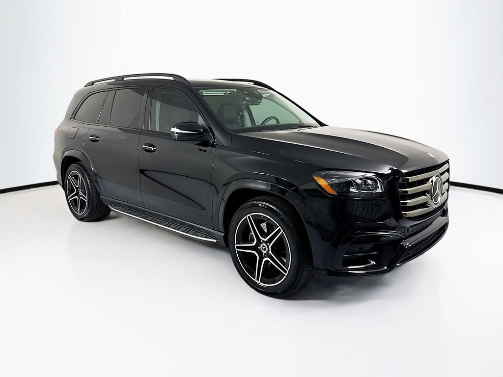 Used 2026 Mercedes-Benz GLS 450 4MATIC image 3